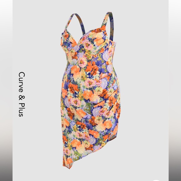 Curve & Plus Asymmetric Hem Floral Midi Dress - Picture 2 of 4